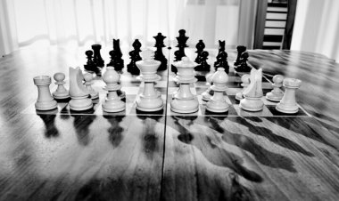 Orosz rulett vagy sakkjátszma?