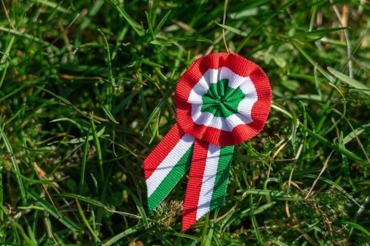 A magyar miniszterelnök  levélben köszöntötte a határon túli magyar közösségeket