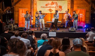 Idén is fiatalok százai fesztiváloztak a FolkSzögletbe