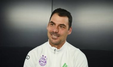 A magyar edző  Lőw Zsolt  a topligában